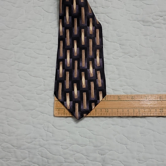Manzoni Italian Silk Hand-Made Tie 4"x59" - Picture 4 of 5